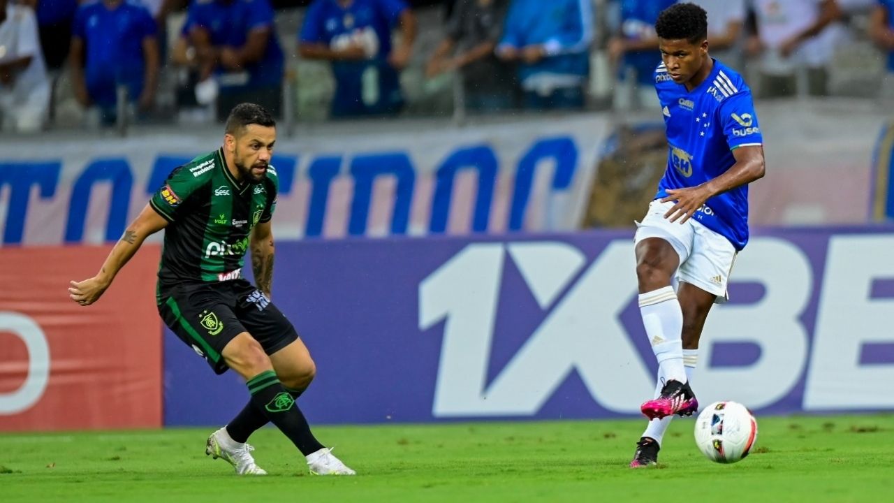 Aplicativo que mostra ao vivo os jogos do Cruzeiro faz sucesso entre  torcedores - Portal Rádio Difusora Ouro Fino